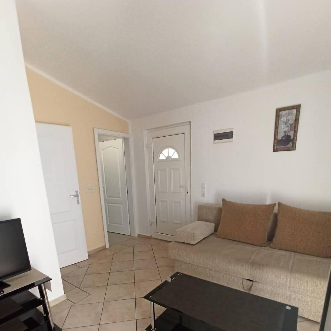 Apartmani Lun Vir Bagian luar foto