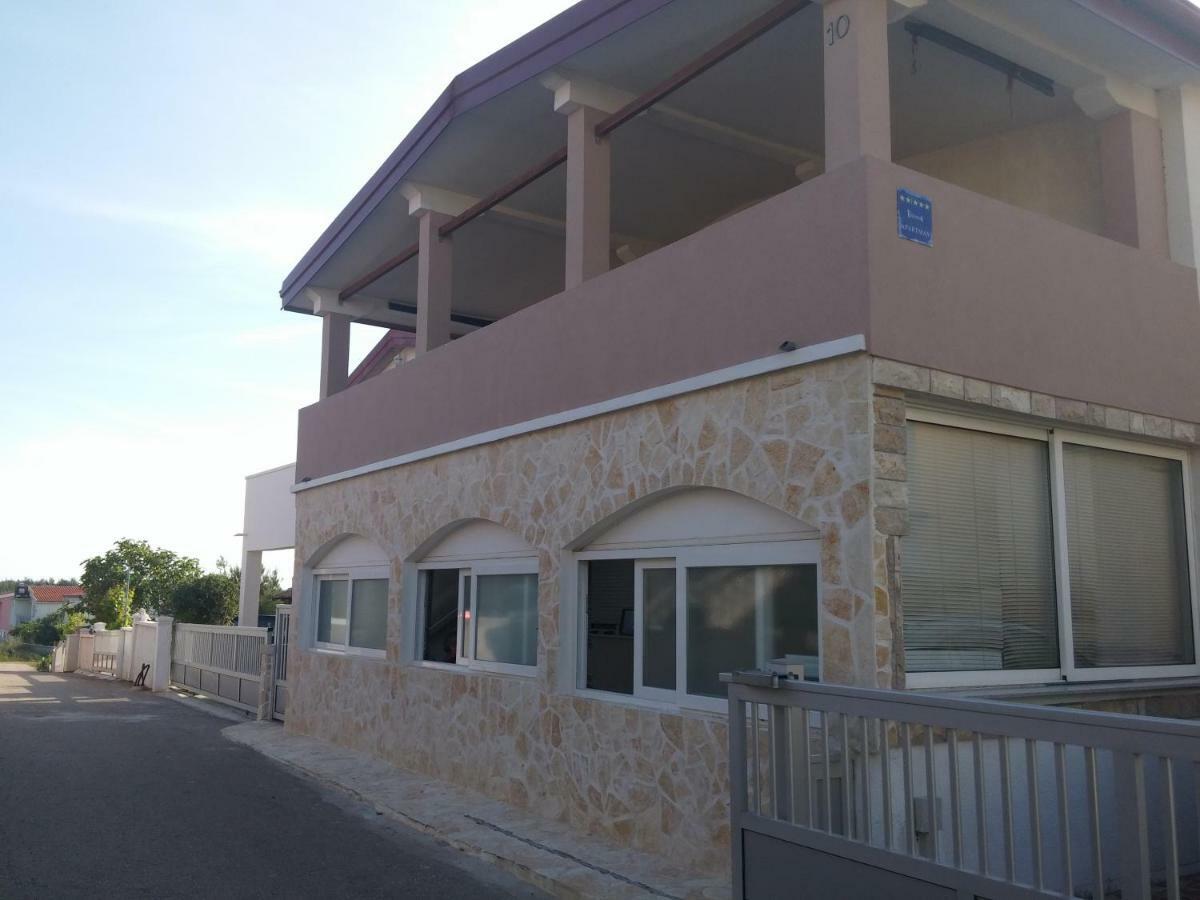 Apartmani Lun Vir Bagian luar foto