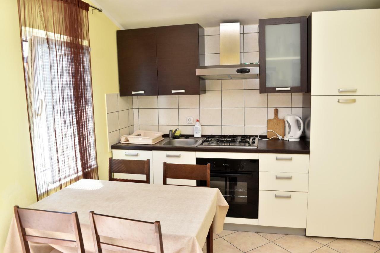 Apartmani Lun Vir Bagian luar foto