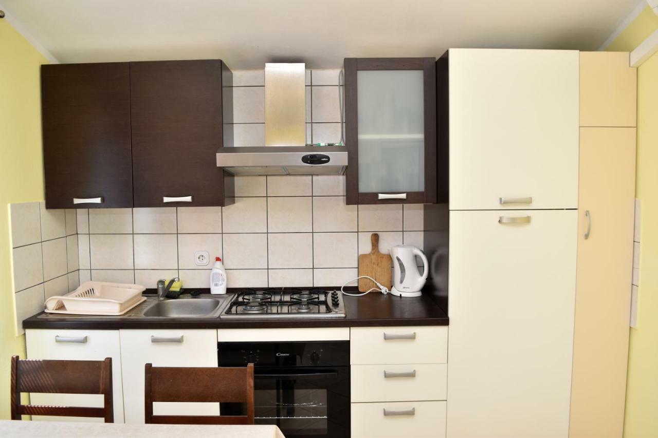 Apartmani Lun Vir Bagian luar foto