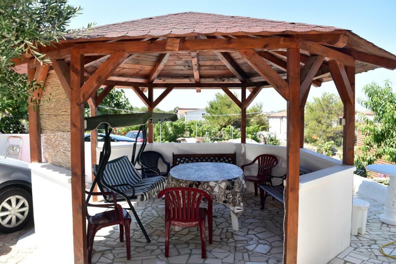 Apartmani Lun Vir Bagian luar foto
